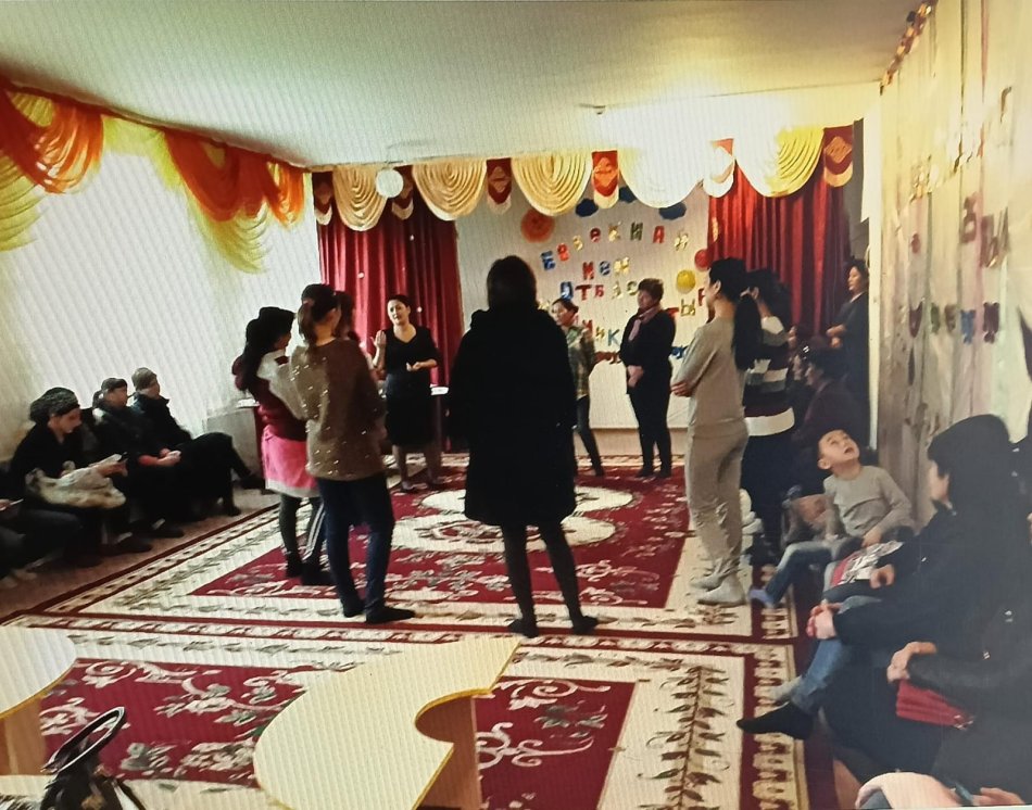 Тренинг "Бөбекжай мен  отбасы  ынтымақтастығы" Педагог  психолог  Султанбекова А